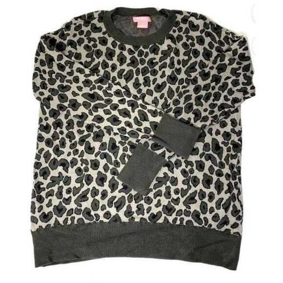 Isaac Mizrahi Sweaters - Isaac Mizrahi Leopard Print Sweater Women’s Size Small Crew Neck